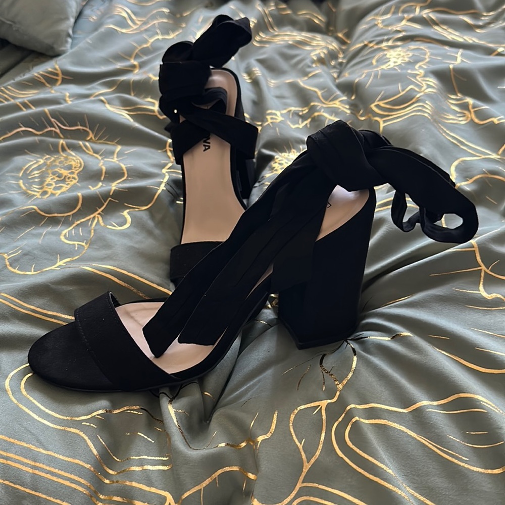 Fashion nova heels